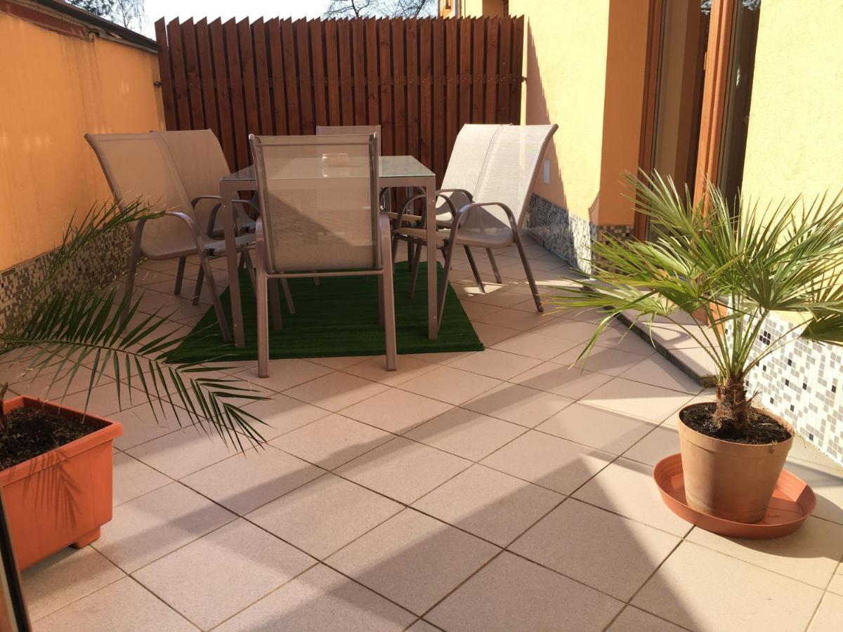 Apartman Slunecnice S Terasou Ceske Budejovice Exterior foto