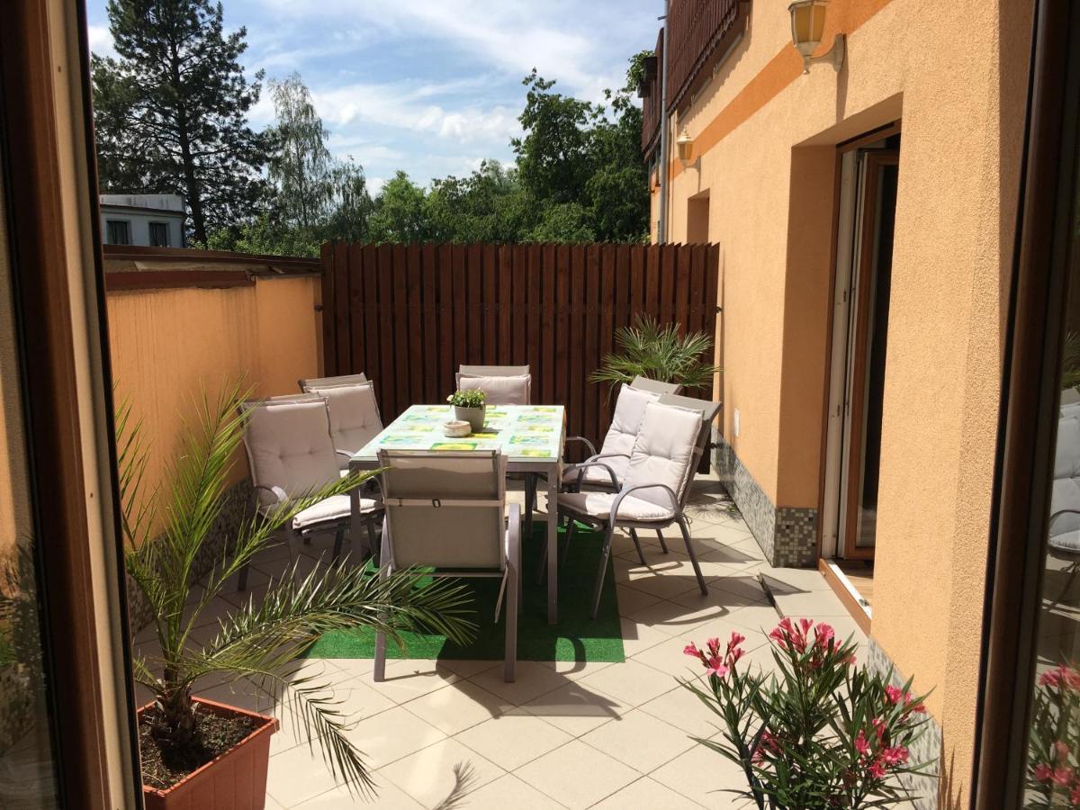 Apartman Slunecnice S Terasou Ceske Budejovice Exterior foto